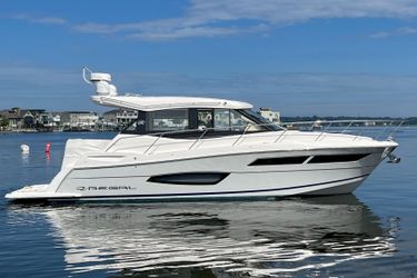 38' Regal 2021 Yacht For Sale